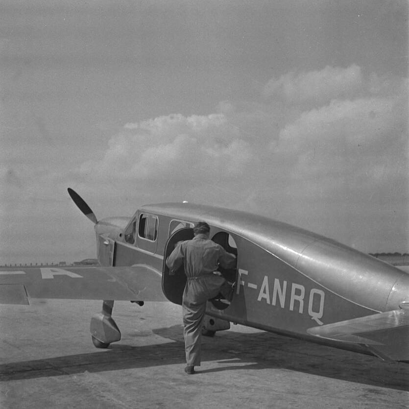 Avion, aéropostale