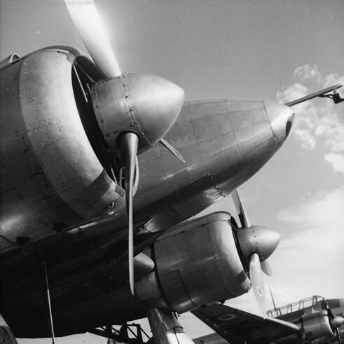 Avion bi-moteur Potez 63-11