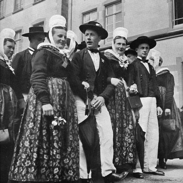 La France et ses costumes traditionnels