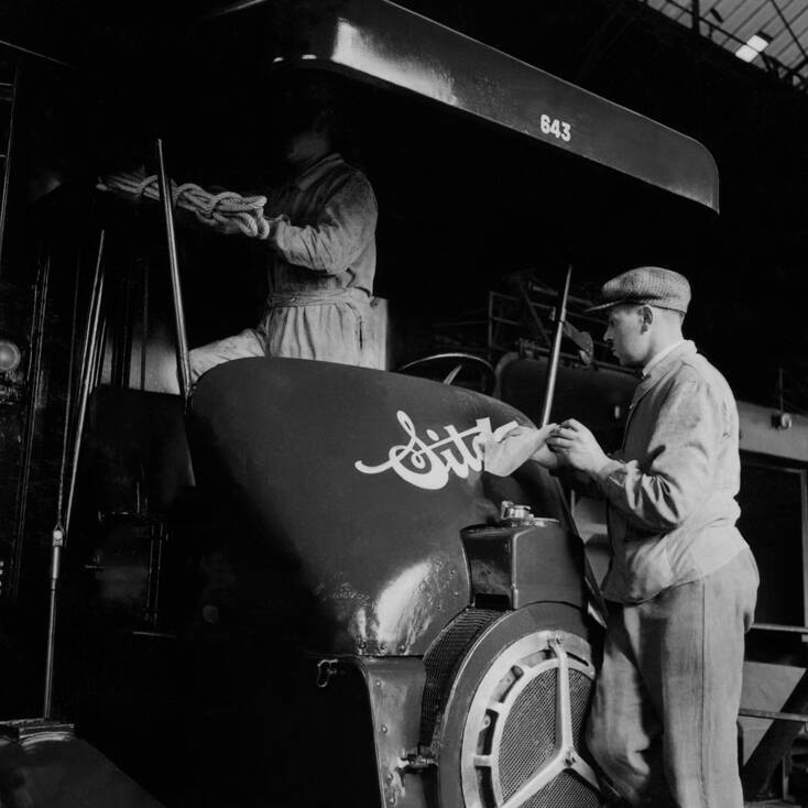 Industrie atelier de montage des camions bennes